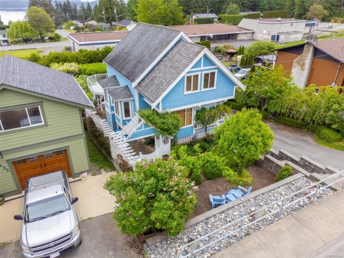 437 Davis Rd, Ladysmith, BC 