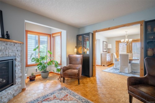 437 Davis Rd, Ladysmith, BC 