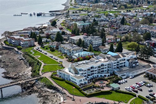 2535 Bevan Ave, Sidney, BC 