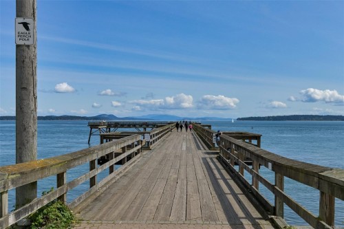 2535 Bevan Ave, Sidney, BC 