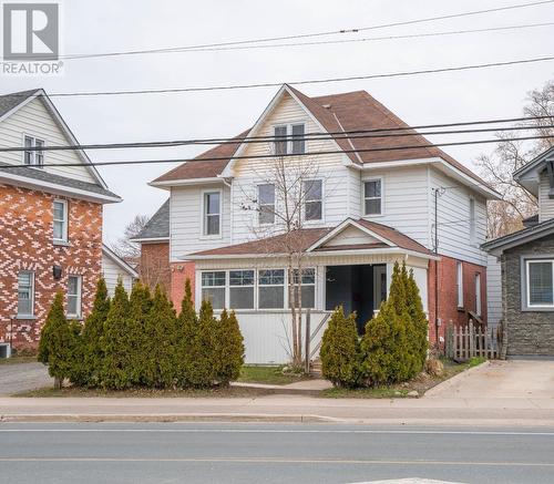 928 Queen ST E  Sault Ste. Marie, ON P6A 2B9