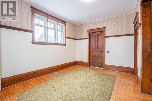 928 Queen St E, Sault Ste. Marie, ON - Indoor Photo Showing Other Room