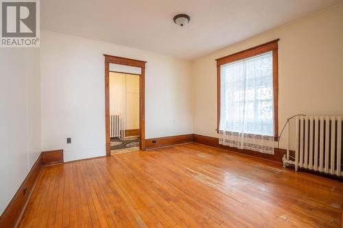 928 Queen St E, Sault Ste. Marie, ON - Indoor Photo Showing Other Room