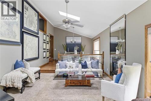 362 Pentilly, Tecumseh, ON - Indoor Photo Showing Living Room