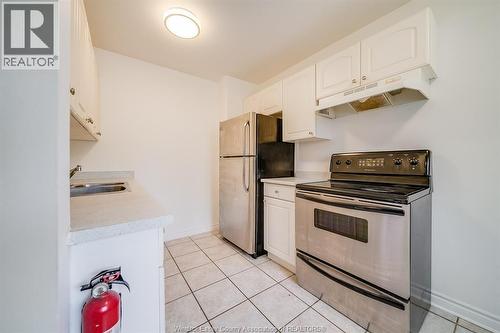 5486 Lassaline, Windsor, ON - Indoor Photo Showing Kitchen