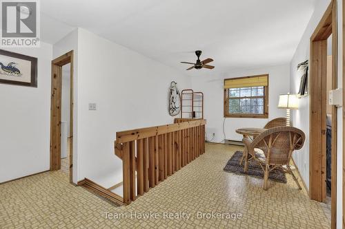 698 Tiny Beaches Road S, Tiny, ON - Indoor Photo Showing Other Room
