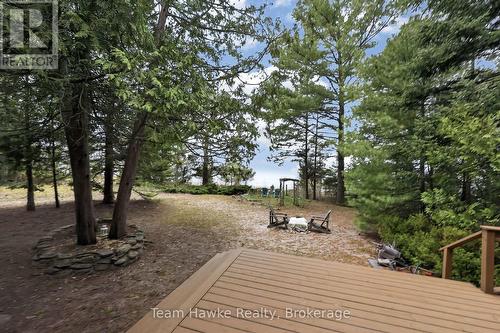 698 Tiny Beaches Road S, Tiny, ON - Outdoor