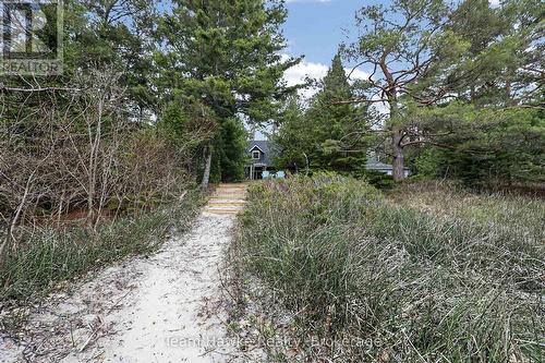 698 Tiny Beaches Road S, Tiny, ON - Outdoor