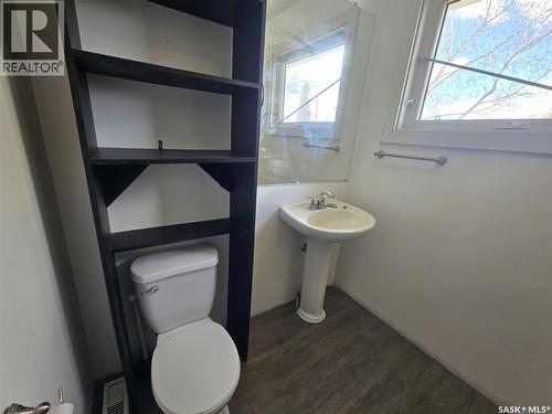 601 Souris Avenue, Arcola, SK - Indoor Photo Showing Bathroom