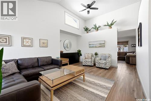 1603 Rousseau Crescent, Regina, SK - Indoor Photo Showing Living Room