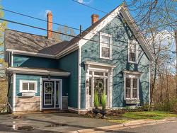 383 Hawthorne Street  Windsor, NS B0N 2T0