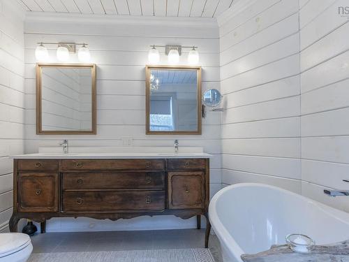 472 Highway 1, Smiths Cove, NS 