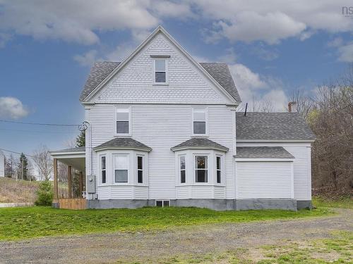 472 Highway 1, Smiths Cove, NS 