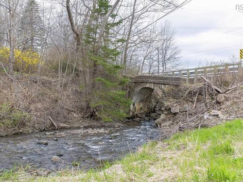 472 Highway 1, Smiths Cove, NS 