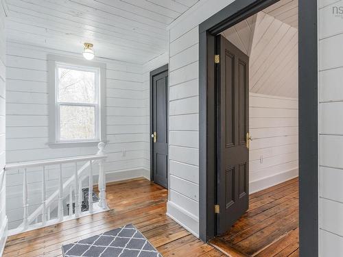 472 Highway 1, Smiths Cove, NS 