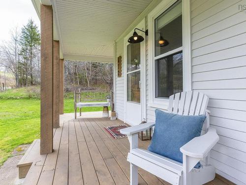 472 Highway 1, Smiths Cove, NS 