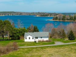 37 Orchard Heights  Maders Cove, NS B0J 2E0