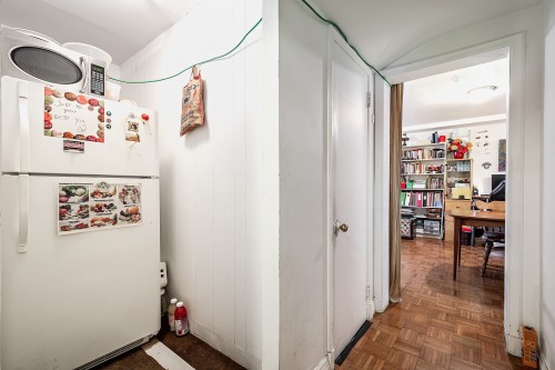 Cuisine - #A-95 Rue Dufferin, Hampstead, QC - Indoor Photo Showing Other Room
