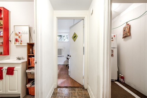 Corridor - #A-95 Rue Dufferin, Hampstead, QC - Indoor Photo Showing Other Room