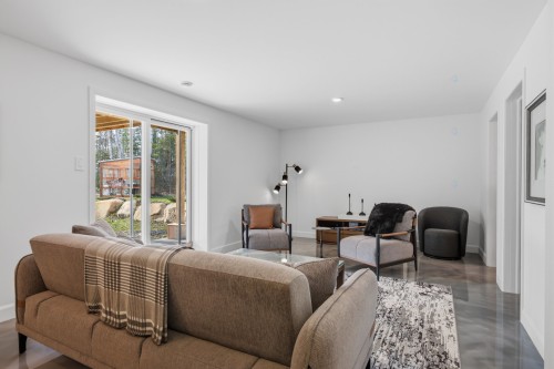Salle familiale - 858 Ch. De La Sauvagine, Mont-Blanc, QC - Indoor Photo Showing Living Room