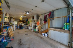 Garage - 