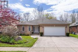 18 HARMONY DRIVE Niagara-On-The-Lake (Town), ON L0S 1J0