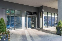 801-19 Grand Trunk Crescent Toronto, ON M5J 3A3