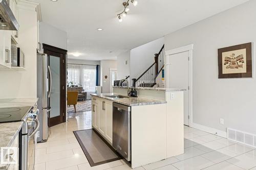 9919 79 St Nw, Edmonton, AB - Indoor Photo Showing Kitchen