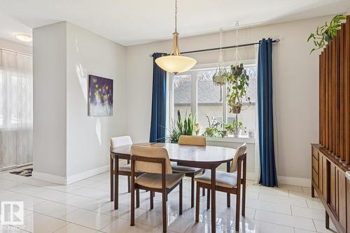 9919 79 St Nw, Edmonton, AB - Indoor Photo Showing Dining Room