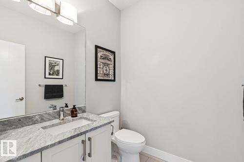 9919 79 St Nw, Edmonton, AB - Indoor Photo Showing Bathroom