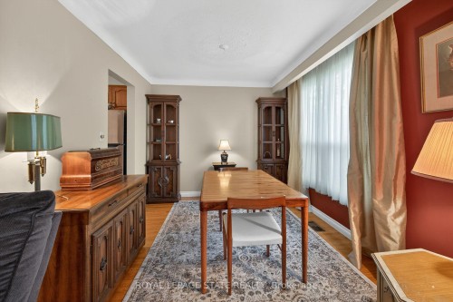 582 Woodview Road, Burlington, ON - Indoor