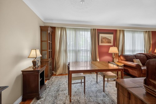 582 Woodview Road, Burlington, ON - Indoor