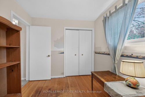582 Woodview Road, Burlington, ON - Indoor Photo Showing Other Room