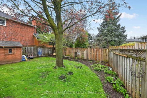 582 Woodview Road, Burlington, ON - Outdoor