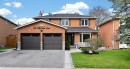 35 Mccabe Crescent, Caledon, ON  - Outdoor With Facade 