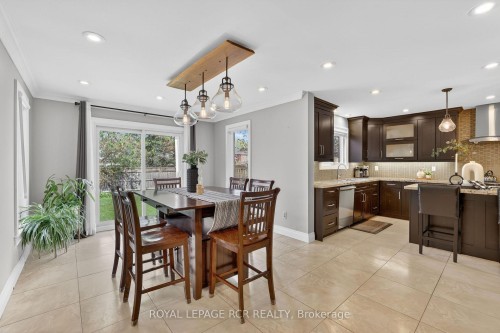 35 Mccabe Crescent, Caledon, ON - Indoor Photo Showing Other Room