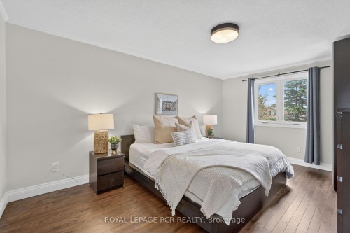 35 Mccabe Crescent, Caledon, ON - Indoor Photo Showing Bedroom