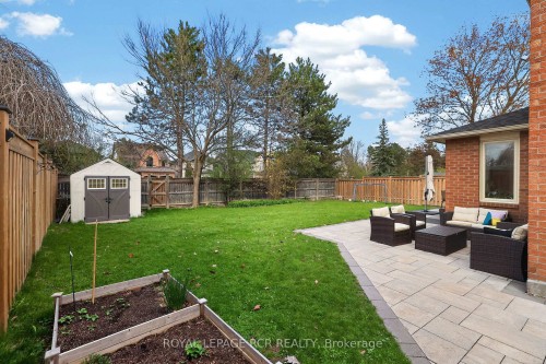 35 Mccabe Crescent, Caledon, ON - Outdoor