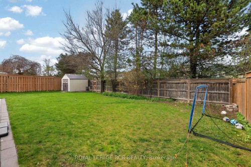 35 Mccabe Crescent, Caledon, ON - Outdoor With Backyard