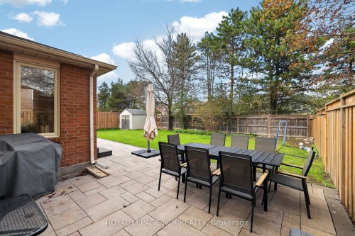 35 Mccabe Crescent, Caledon, ON - Outdoor