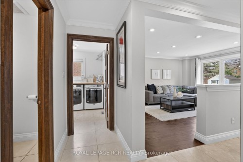 35 Mccabe Crescent, Caledon, ON - Indoor Photo Showing Other Room