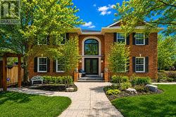 1256 FIELDCREST LANE Oakville, ON L6M 2L8