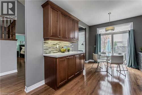 2165 Itabashi Way Unit# 31, Burlington, ON - Indoor Photo Showing Dining Room