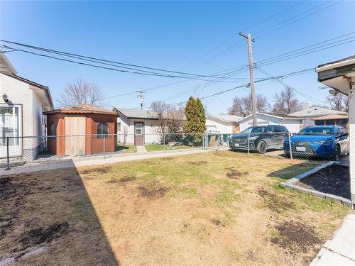 1087 Nairn Avenue, Winnipeg, MB - Outdoor