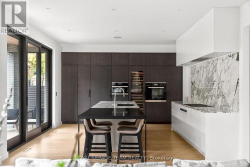 511 Fraser Avenue, Ottawa, ON - Indoor Photo Showing Kitchen With Upgraded Kitchen