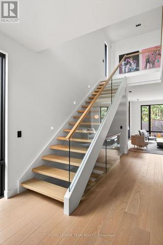 511 Fraser Avenue, Ottawa, ON - Indoor Photo Showing Other Room