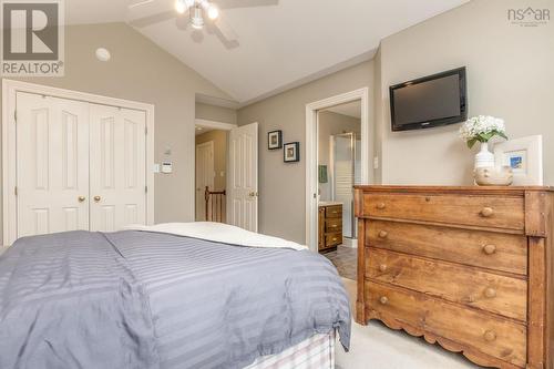 27 Fleetview Drive, Halifax, NS - Indoor Photo Showing Bedroom