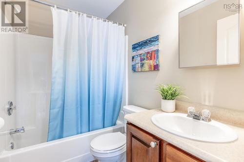 27 Fleetview Drive, Halifax, NS - Indoor Photo Showing Bathroom