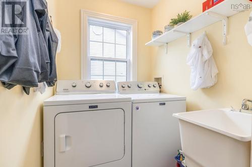 27 Fleetview Drive, Halifax, NS - Indoor Photo Showing Laundry Room