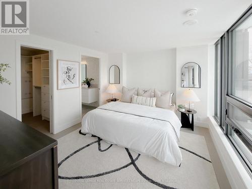 606 - 1414 Bayview Avenue, Toronto, ON - Indoor Photo Showing Bedroom